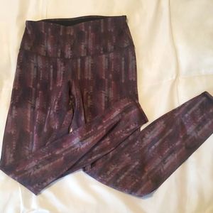 Mesh & Biker Short Fabletics Leggings